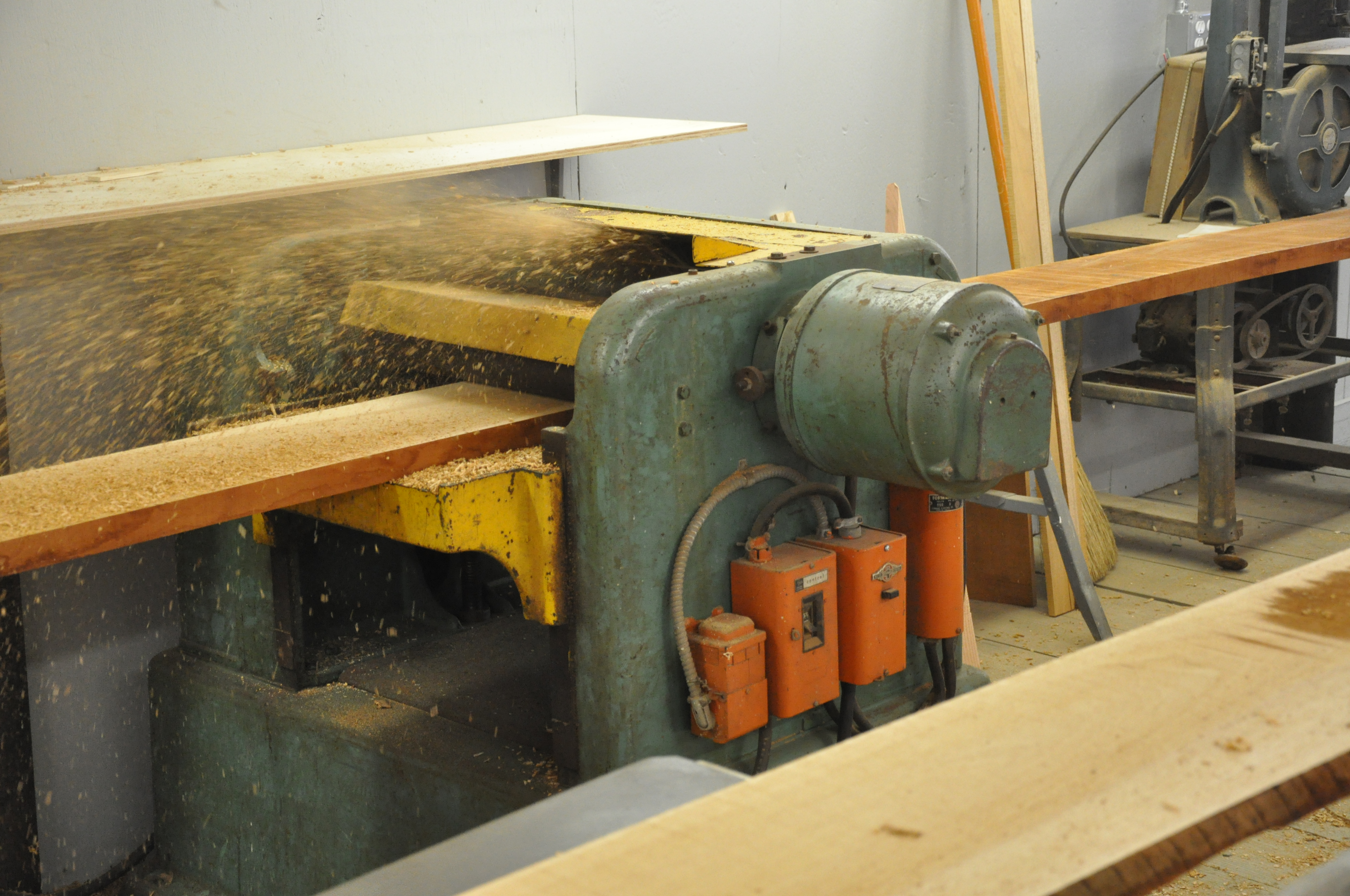 Planing the boards.